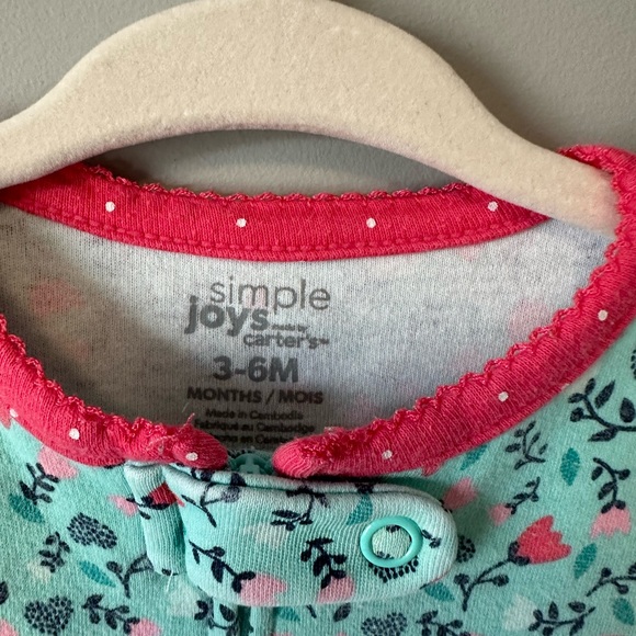 3-6 months Carters footed sleeper - Picture 2 of 3